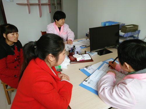 流动人口同管理同服务_河池日报数字报刊